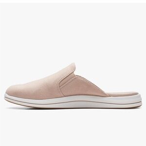 Clarks Slip on Mules in Beige Size 8W